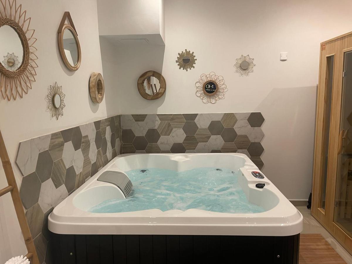L'Idylle Apartment L'Isle-sur-la-Sorgue Bagian luar foto